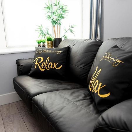 Wrexham Central Stay Apartment Seven Exteriör bild