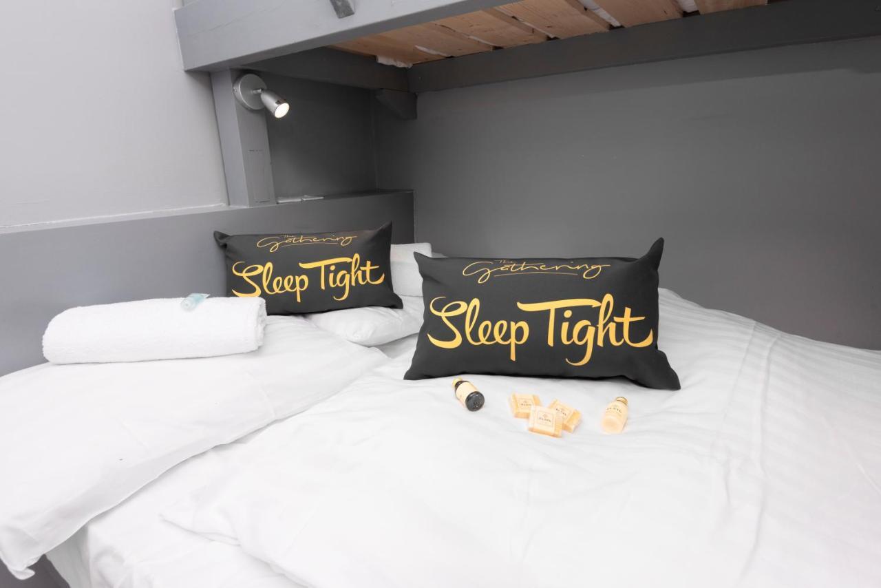 Wrexham Central Stay Apartment Seven Exteriör bild